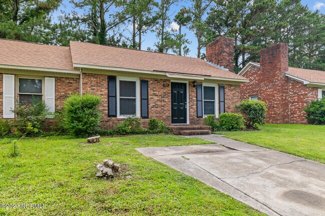 Building Photo - 111 Windsor Ct