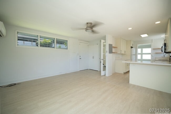 Building Photo - 2709 Hillside Ave