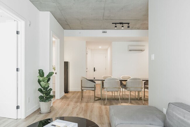 Photo du bâtiment - 1411 Rue Mackay