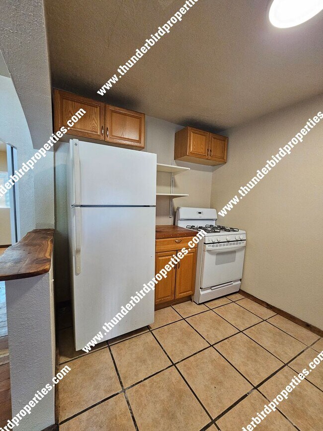 Foto del edificio - 4700 Central Ave SW