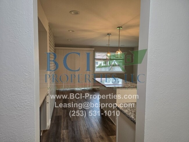 Building Photo - 8811 Forest Ave SW