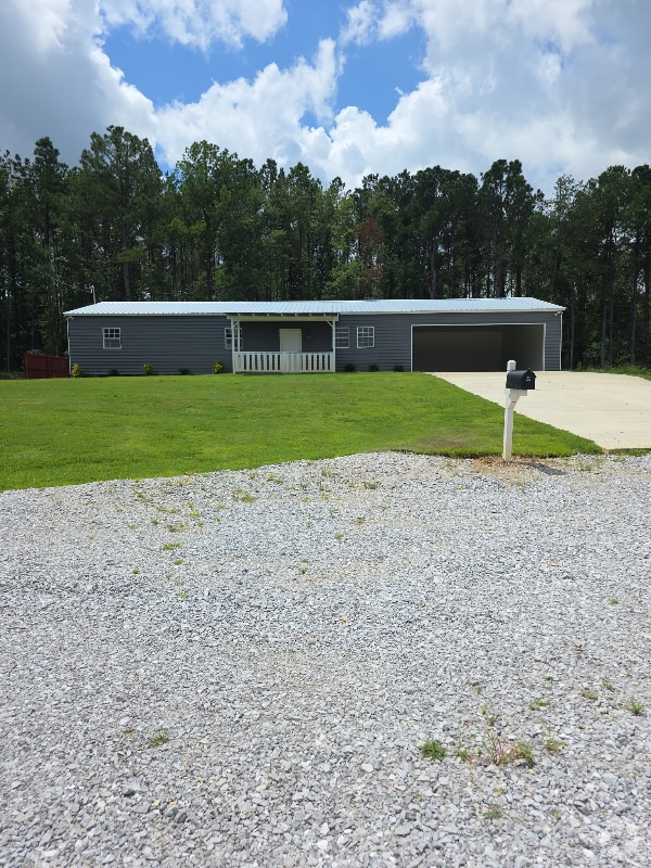 Building Photo - 16476 Romulus Rd