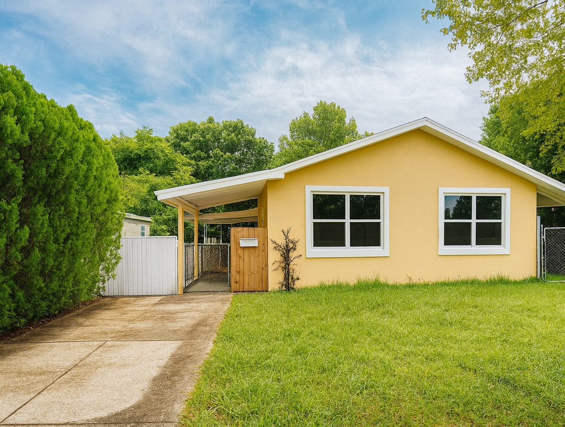 Primary Photo - Charming 2BR/1BA Apartment in Sunrise – $2...