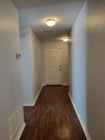 Foto del edificio - 6925 Planters Row Dr