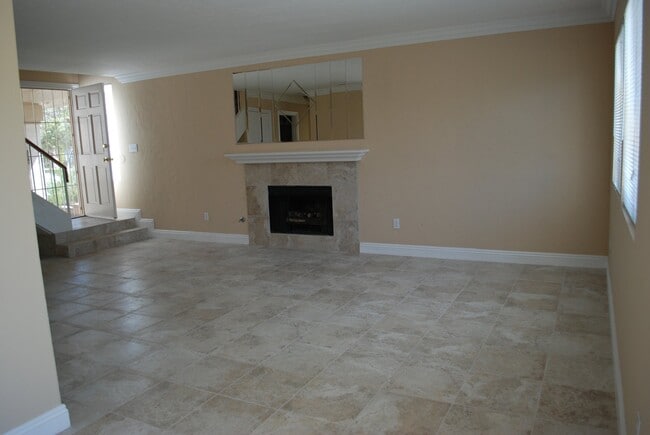 Building Photo - 1712 Glenview Dr