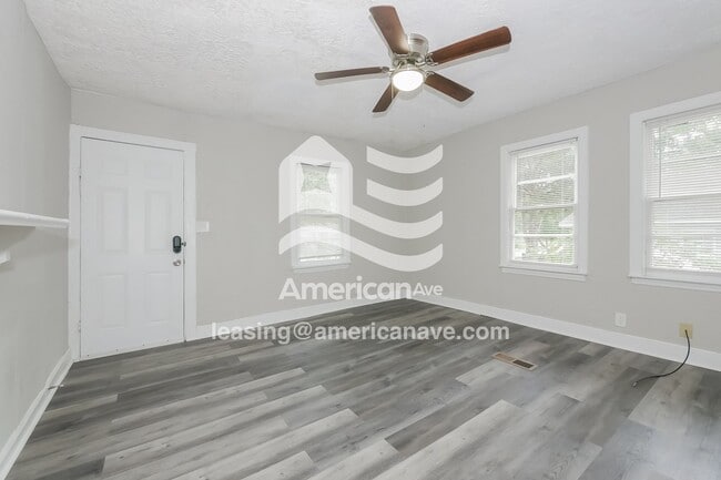 Foto del edificio - 5223 Thomason Ave