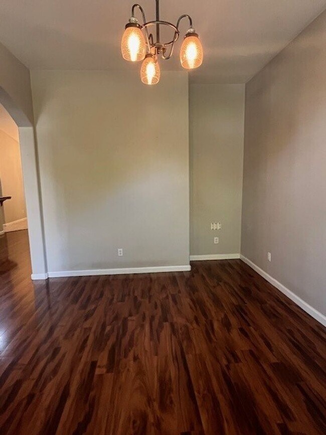 Foto del edificio - Coming Soon!