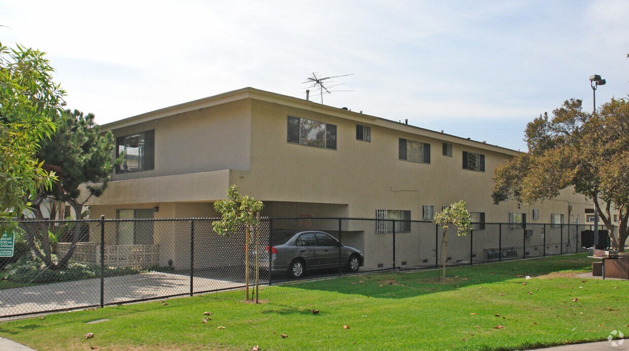 Foto del edificio - 3431 Vinton Ave
