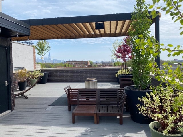 Photo - 2405 N Greenview Ave Apartment