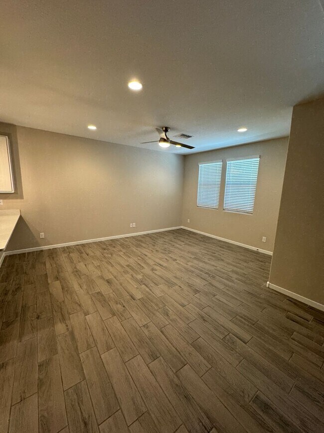 Foto del edificio - Unique opportunity! Rent a townhouse in a ...