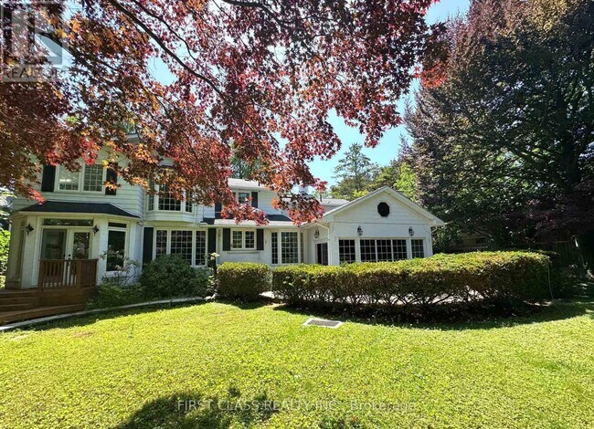 Photo du bâtiment - 161 Pinehurst Dr