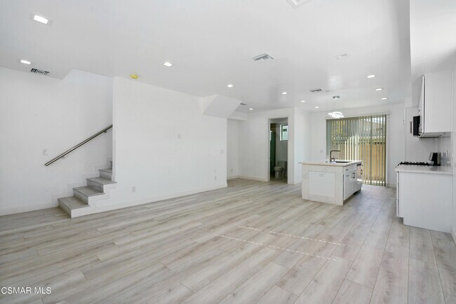 Building Photo - 21824 Elkwood St