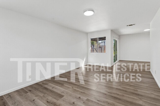 Building Photo - 4812 Robert Frost Way