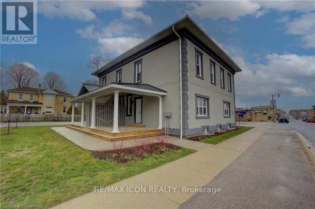 Building Photo - 133 Birmingham St E