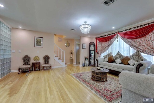 Building Photo - 16-8 Saddle River Rd
