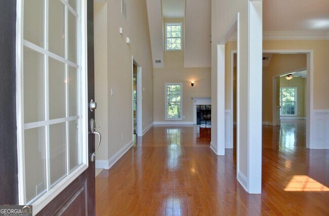 Foto del edificio - 170 Diana Dr