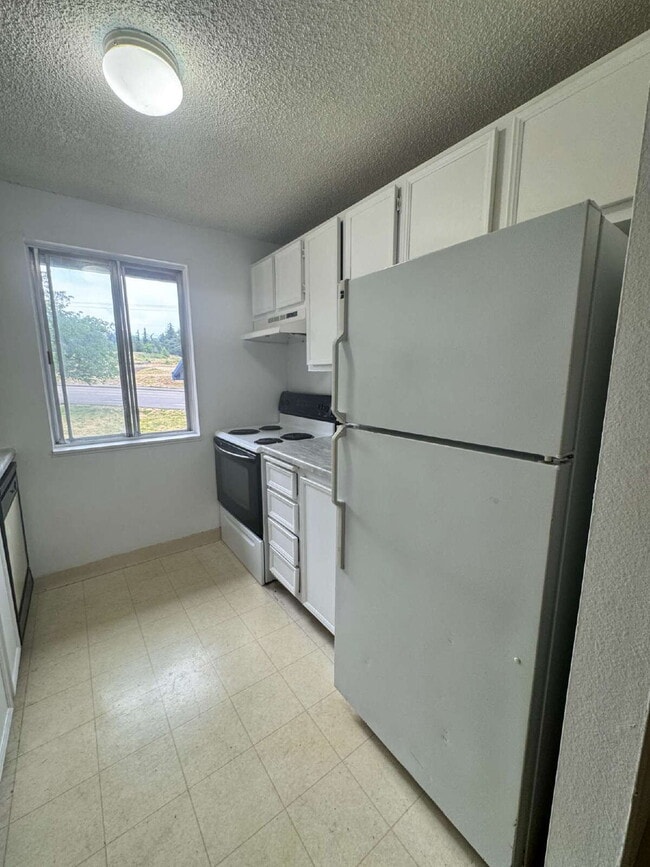 Building Photo - 2 Bed / 1 Bath in Prime Happy Valley Location