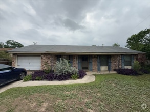 Building Photo - 9310 Summer Wind St