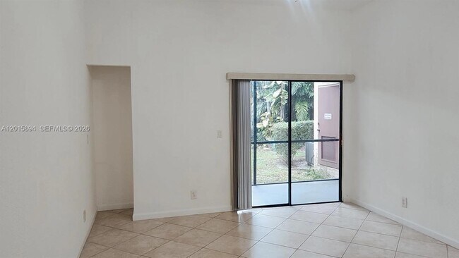Foto del edificio - 2900 NW 42nd Ave