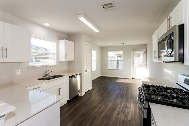 Foto del edificio - 2622 Montecito Ln