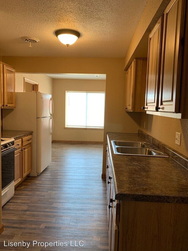 231 N Main St, Loyal, WI 54446 Room for Rent in Loyal, WI