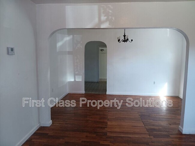 Foto del edificio - 1701 NE 34th St