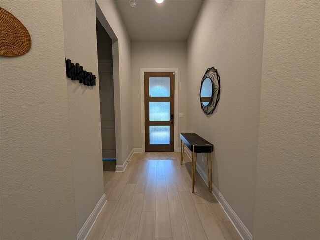 Foto del edificio - 125 Whistling Willow Dr