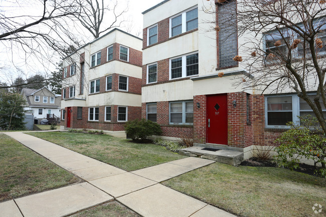 Foto del edificio - Beechwood Apartments