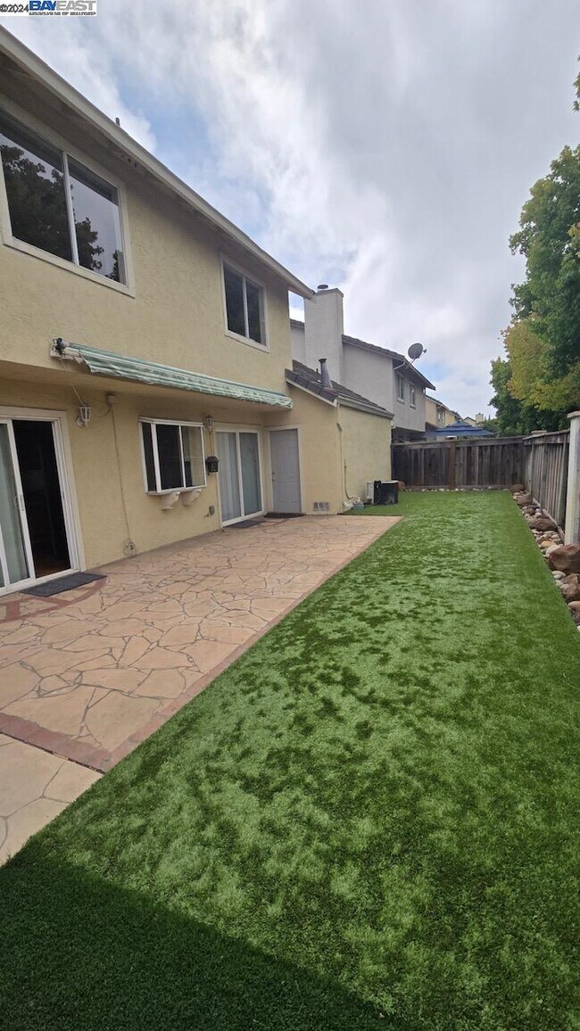 Foto del edificio - 34141 Gannon Terrace