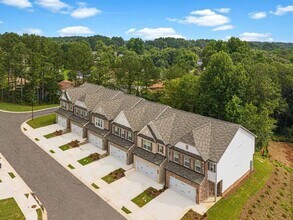 Building Photo - 1585 Monfort Rd