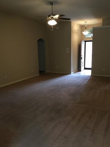 Foto del edificio - 1419 Lauren Ln