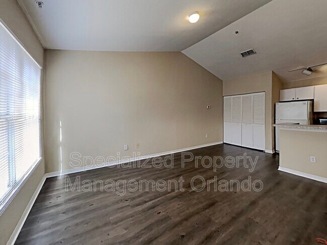 Foto del edificio - 6364 Raleigh St