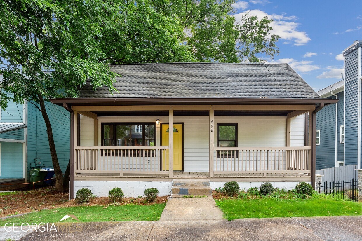 Foto principal - 698 Garibaldi St SW