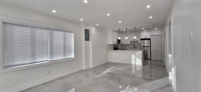 Foto del edificio - 1534 Van Buren St