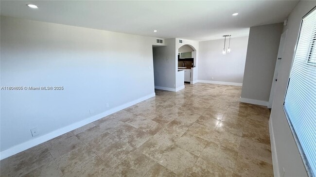 Foto del edificio - 500 NE 2nd St