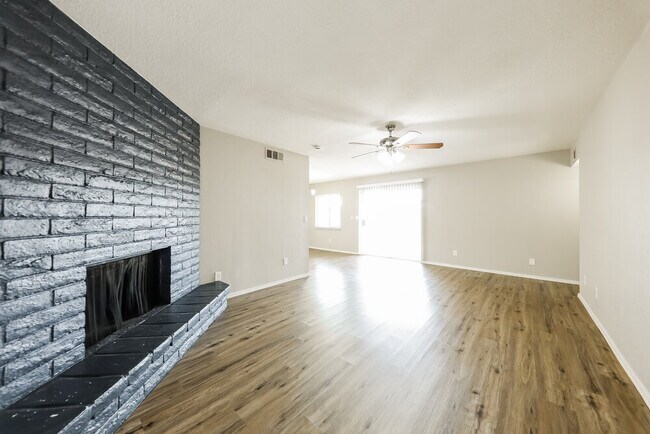 Foto del edificio - 4124 N 106th Ave