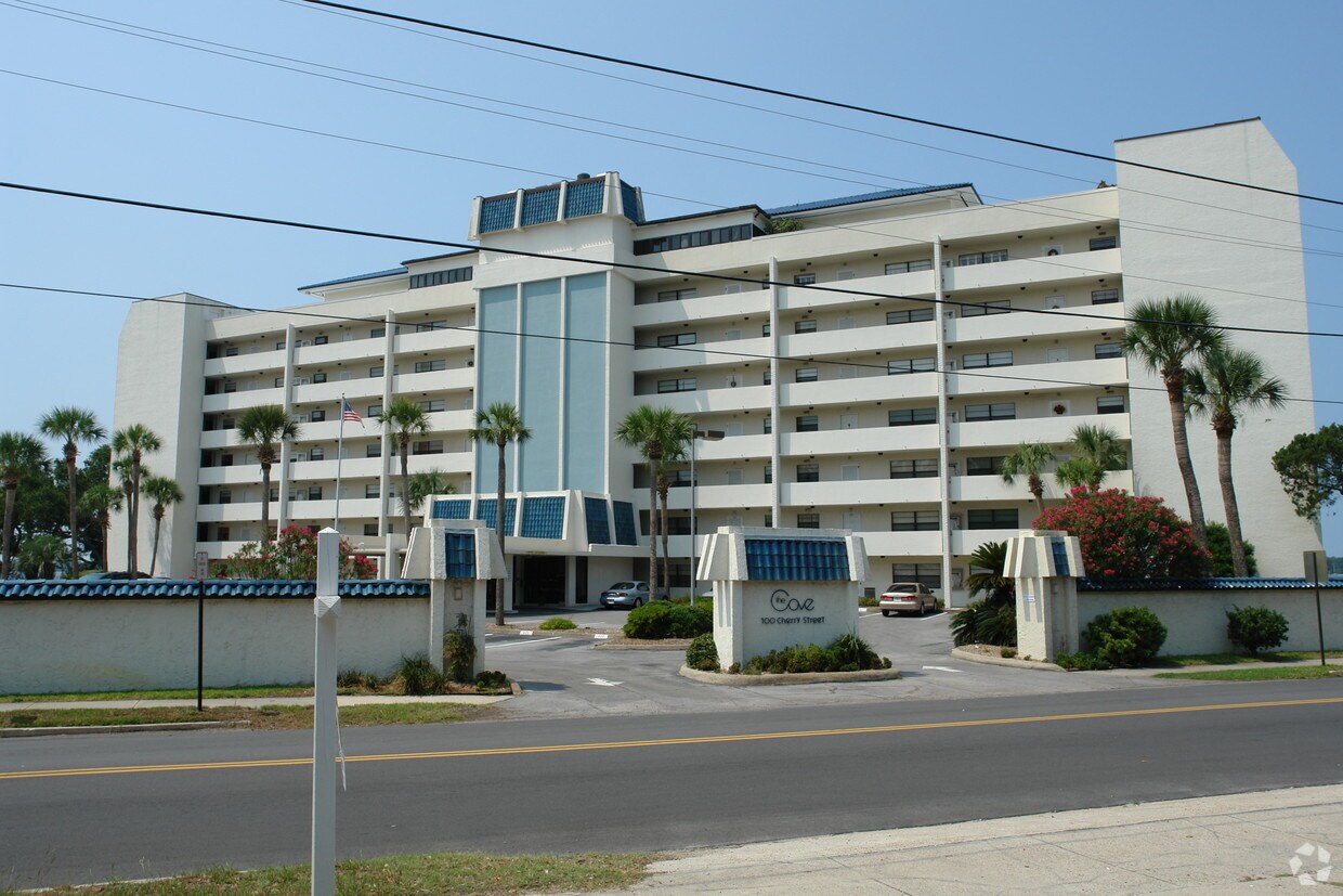 The Cove Apartments in Panama City, FL