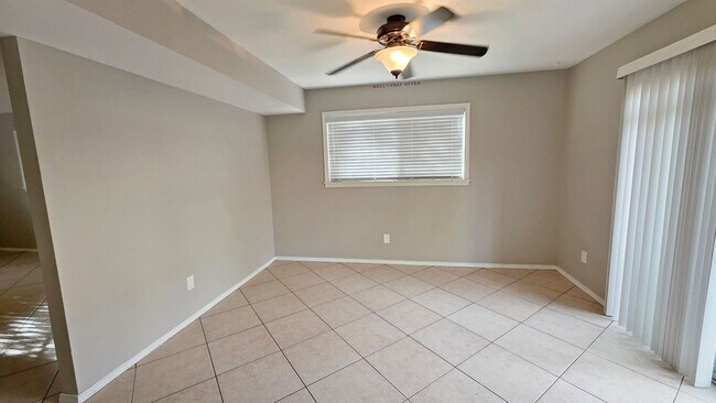 Foto del edificio - 3 Bedroom 2.5 Bathroom Townhouse Available...