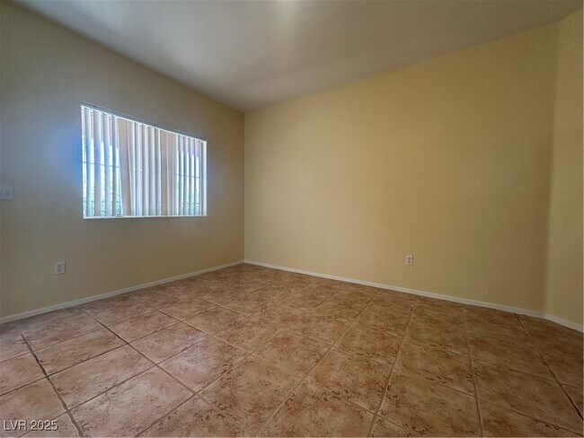 Foto del edificio - 352 Pine Haven St