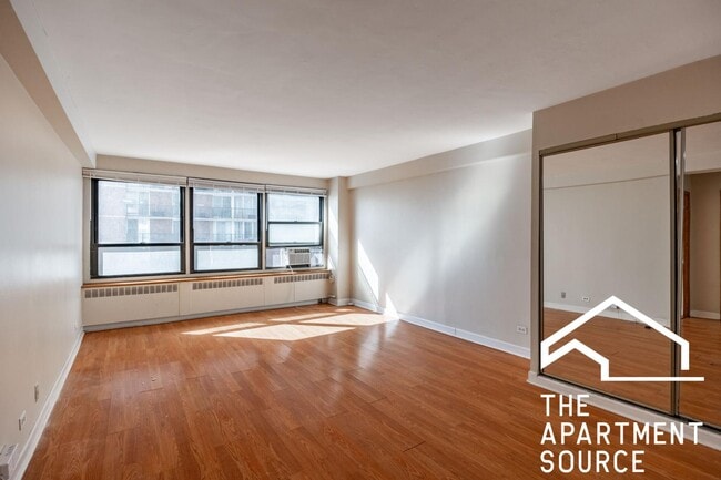 Building Photo - 4180 N Marine Dr