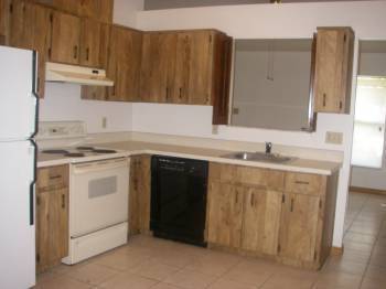 Foto del edificio - Spacious 2x2 duplex with fenced yard in cu...