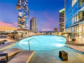 Building Photo - 501 West Ave