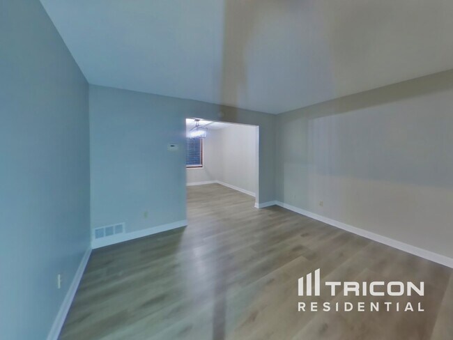 Foto del edificio - 13537 Dellwood Ct