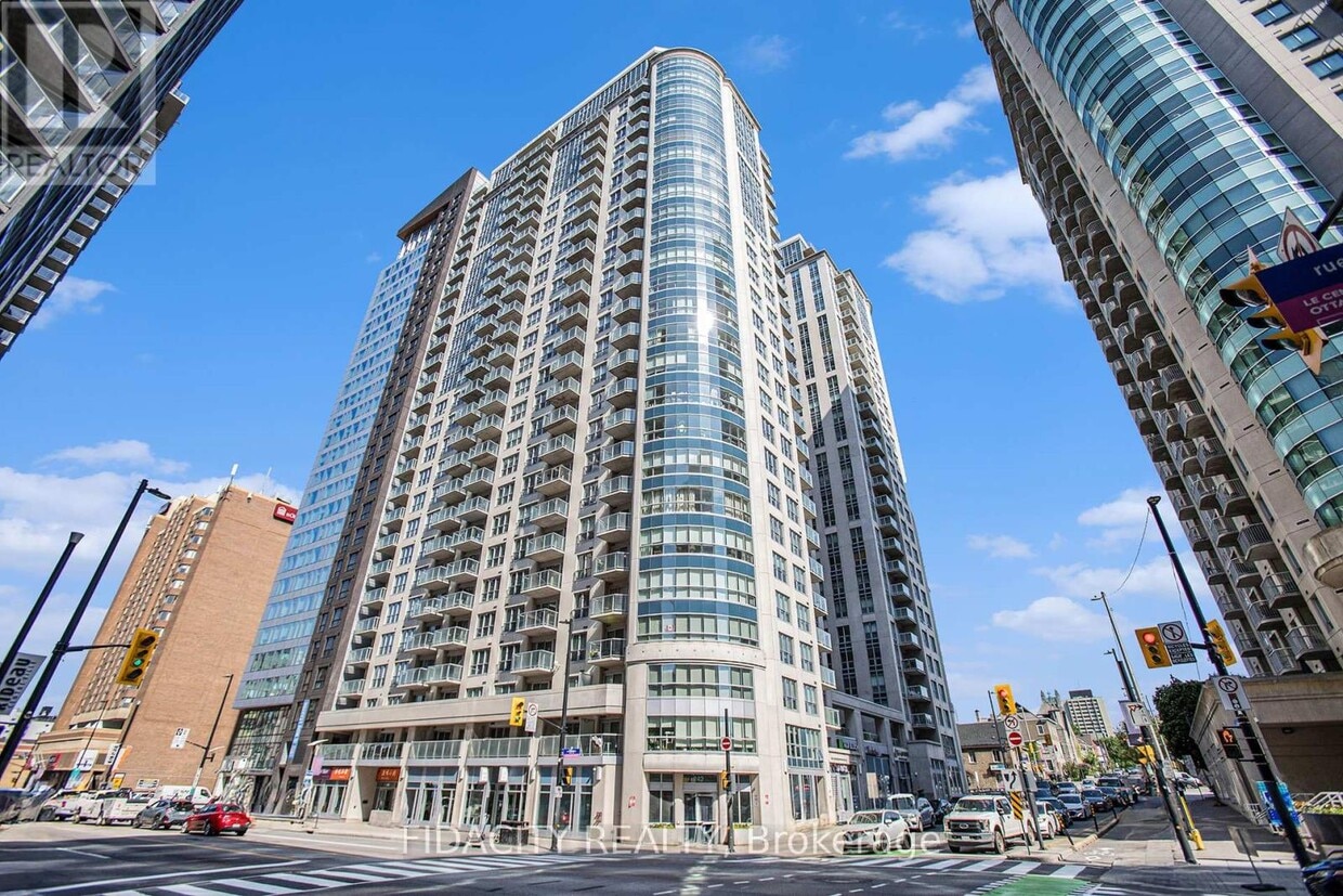 Photo principale - 242-1242 Rideau St