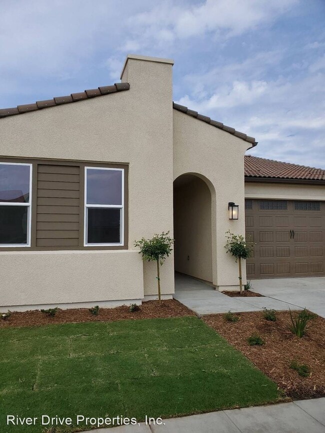 Building Photo - 3 br, 2 bath House - 3342 Junipero Ave