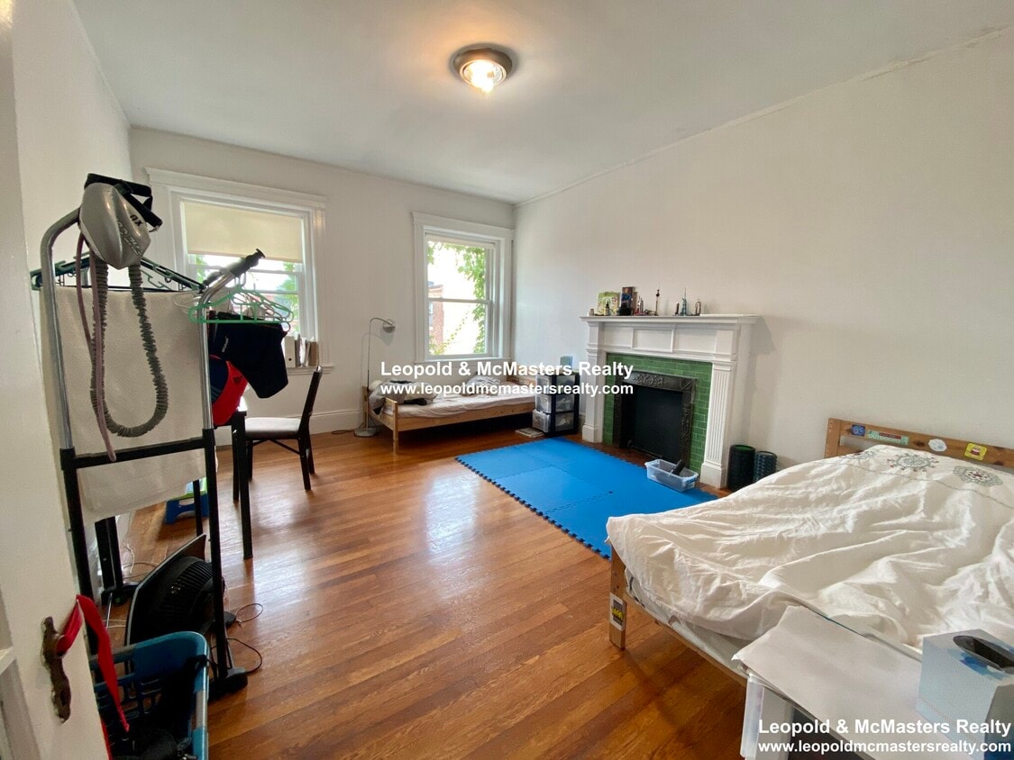 Primary Photo - 30 Medfield St