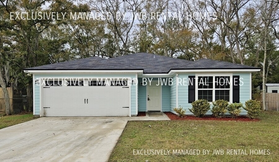 2562 Red Robin Dr W, Jacksonville, FL 32210 House for Rent in