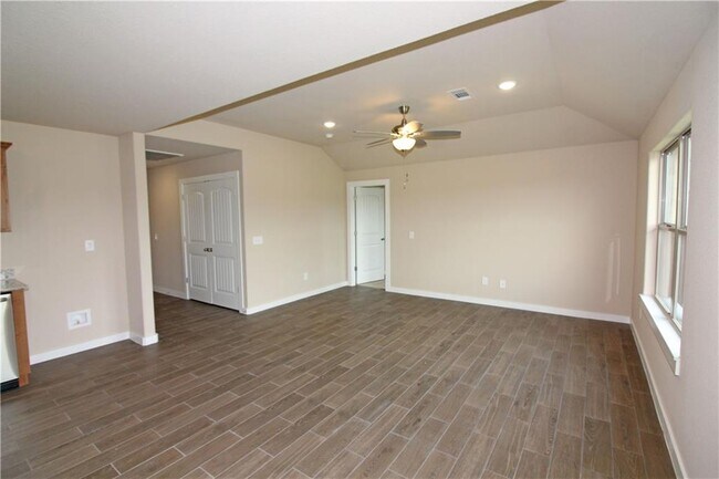 Foto del edificio - 471 Barbet Dr