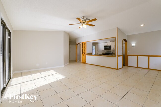 Foto del edificio - 4544 Weasel Dr