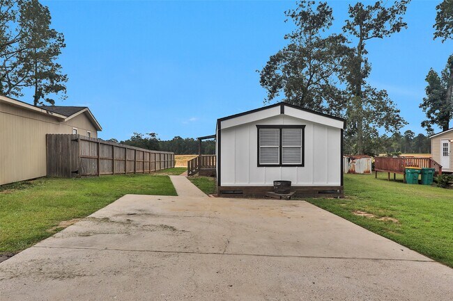 Foto del edificio - 84 Ridgeway Dr